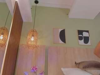 oh-hollyy live webcam show