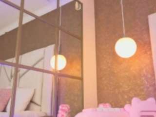 oh-hollyy live profile