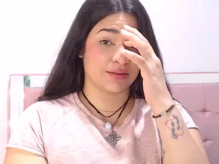 antonnellaa's Live Sex Cam Show