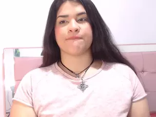 antonnellaa's Live Sex Cam Show