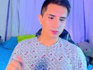 chrismaddox Live Webcam on CamSoda