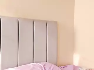 emmaa98's Live Sex Cam Show