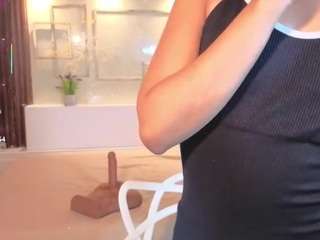 nitaramancini Live Webcam on CamSoda