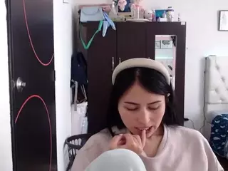 sweethsophie's Live Sex Cam Show