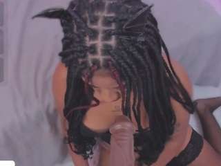 CamilaFoox live cam preview
