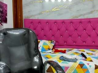 HELEN-RUSSO live cam preview