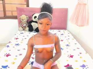 naomy09 webcam model