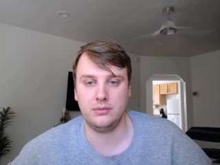 8bisexualinches webcam