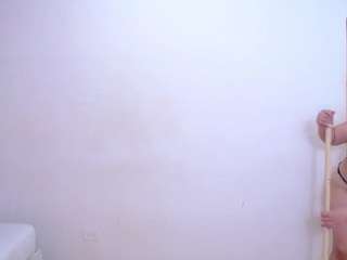 curvy-cocksucker webcam