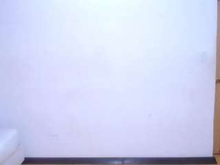 curvy-cocksucker webcam