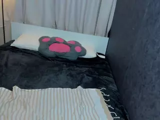 KIKIKrash's Live Sex Cam Show