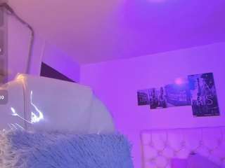  amy-kiitty chat room