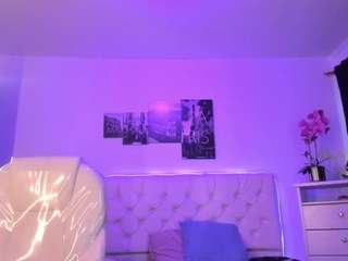  amy-kiitty chat room