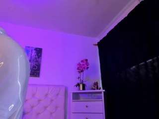 amy-kiitty Live Webcam on CamSoda