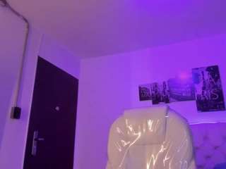 amy-kiitty from CamSoda