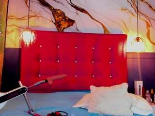 caraioshh Live Webcam on CamSoda