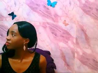 EbonyCreamy69 live webcam on Soda Cams