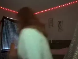 LizDaSnowbunny's Live Sex Cam Show