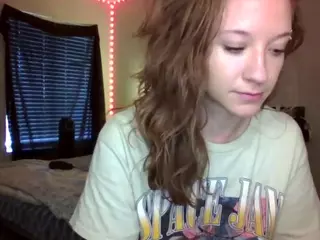 LizDaSnowbunny's Live Sex Cam Show