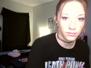 LizDaSnowbunny's Live Sex Cam Show