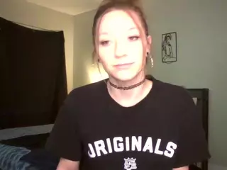 LizDaSnowbunny's Live Sex Cam Show