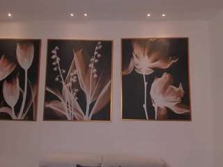 samantha-brooks's CamSoda show and profile