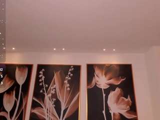 samantha-brooks's CamSoda show and profile