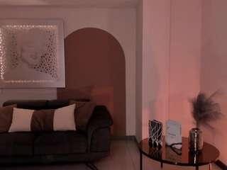 samantha-brooks's CamSoda show and profile