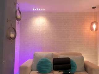 samantha-brooks live cam profile