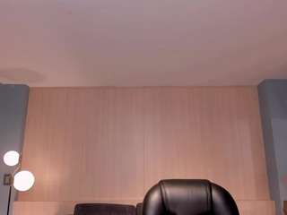 samantha-brooks's CamSoda show and profile