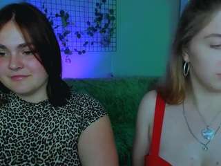  daisy-candy chat room