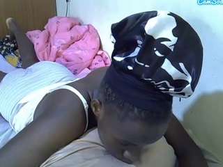 sexu-butt webcam model