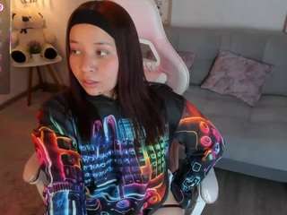 jhiinny-brownn webcam