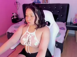 Jhiinny-Brownn's Live Sex Cam Show
