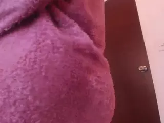Jhiinny-Brownn's Live Sex Cam Show