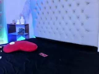 martina-monrhoee's Live Sex Cam Show