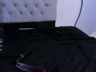 martina-monrhoee's Live Sex Cam Show