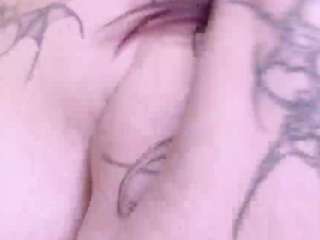  yuriko-may chat room