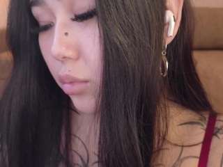 yuriko-may's CamSoda show and profile