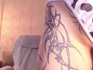 Yuriko-May live cam preview