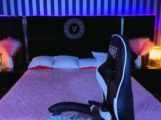AfinaLinn live webcam show