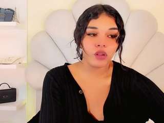 valentinamarinn Live Webcam on CamSoda