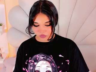valentinamarinn Live Webcam on CamSoda