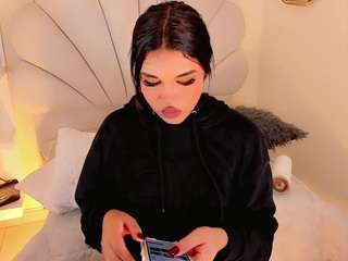 valentinamarinn Live Webcam on CamSoda