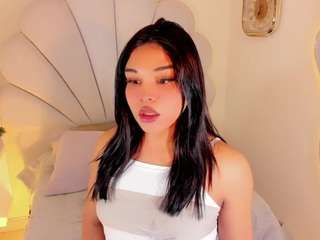 valentinamarinn Live Webcam on CamSoda