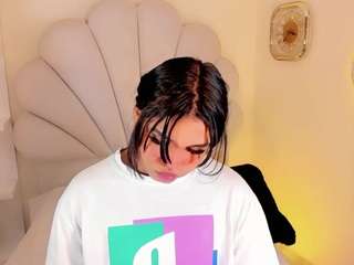 valentinamarinn Live Webcam on CamSoda