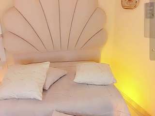 valentinamarinn Live Webcam on CamSoda