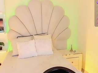 valentinamarinn from CamSoda is Freechat