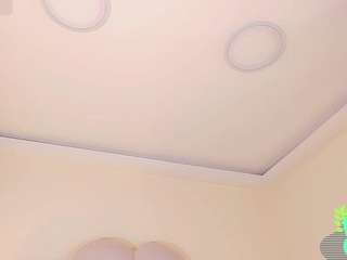 le modèle valentinamarinn est en webcam porno dans un show sur le site camsoda, il possède les tags suivants: anal toys,average,black hair,brown eyes,dirty talk,drinking,facial piercings,gape,no smoking,orgasm,hd,small tits