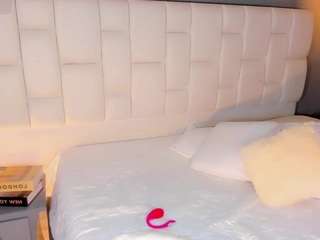 Live cam show with ValentinaMarinn